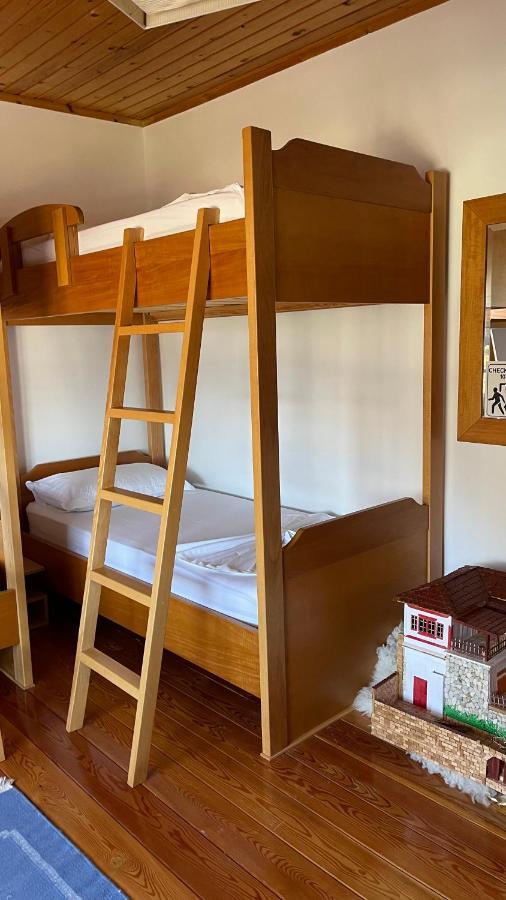 Ana Rest House Hostel เบราท ภายนอก รูปภาพ